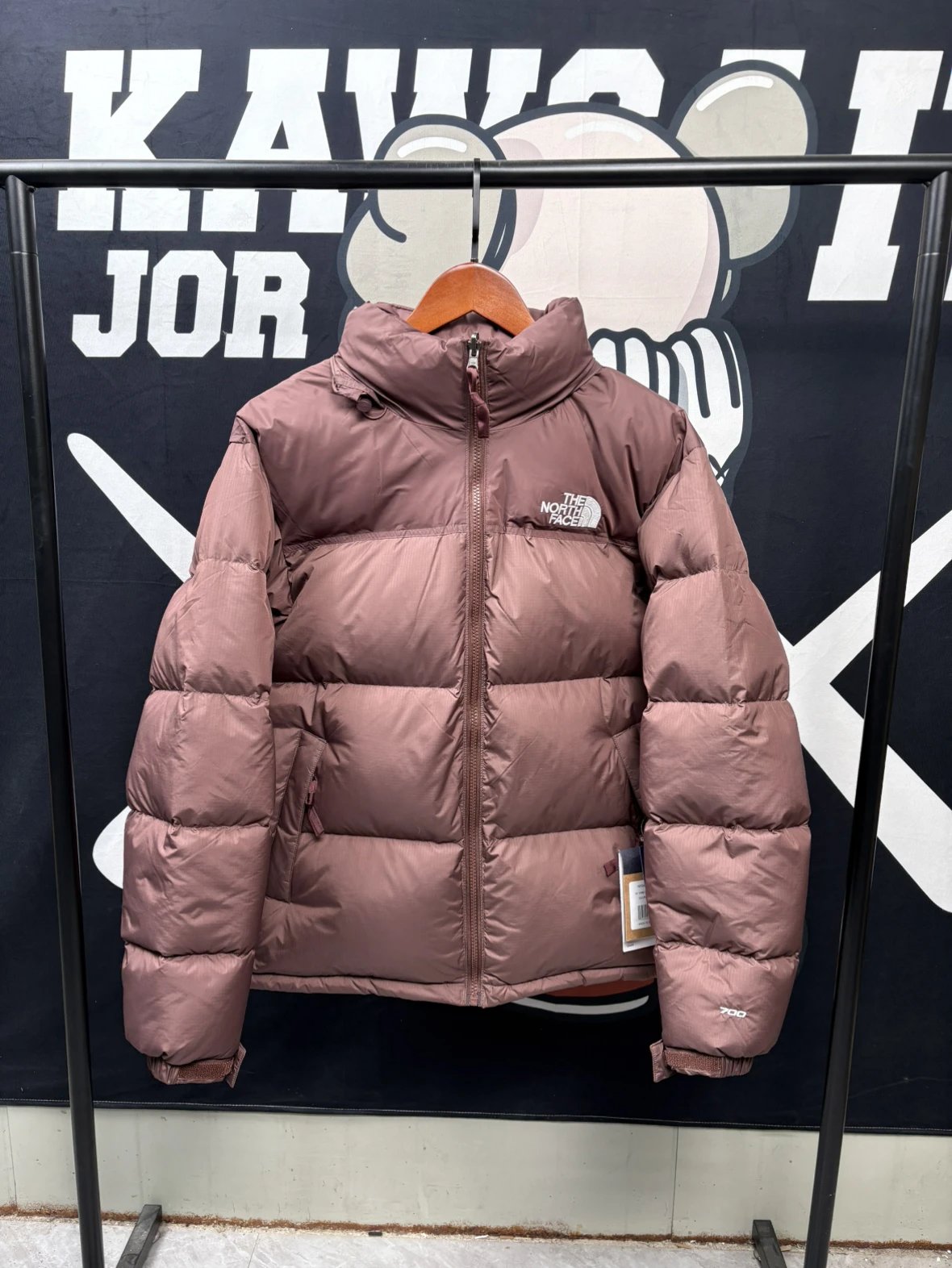 Chunyuan Peak 96 Series / Plush Stitch Zipper Hooded Puffer Jacket with 700 Fill Power Down, Unisex, New Burgundy