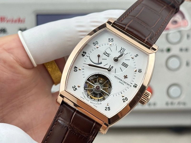 Watch from Three-legged