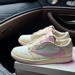 thumbnail for Travis Scott Air Jordan 1低帮粉倒钩男女同款休闲板鞋/篮球鞋