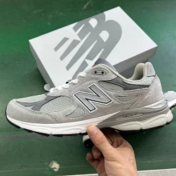 thumbnail for 【纯原 原材料第一家】N.990V3复古轻便休闲慢跑鞋