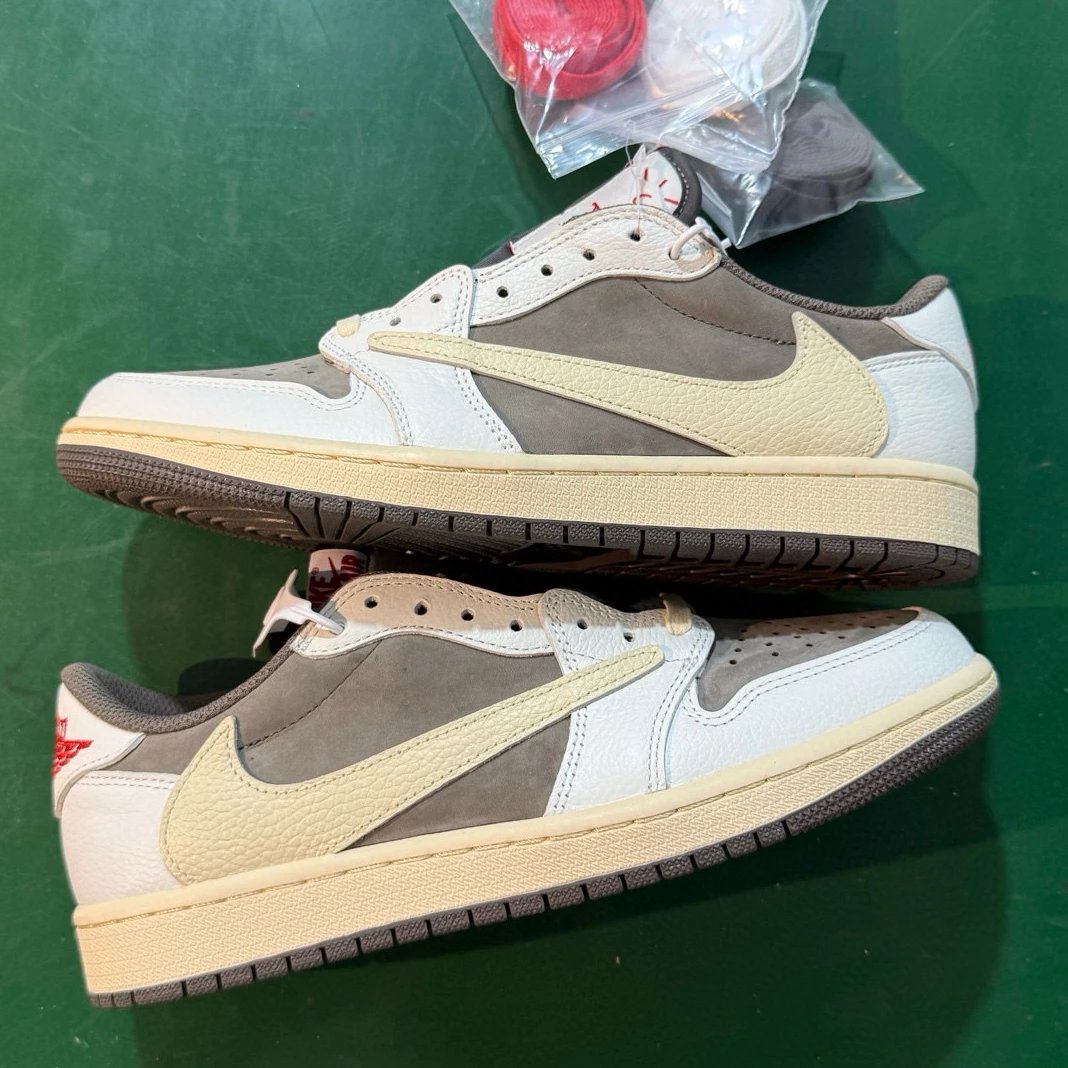 3.0 White Brown