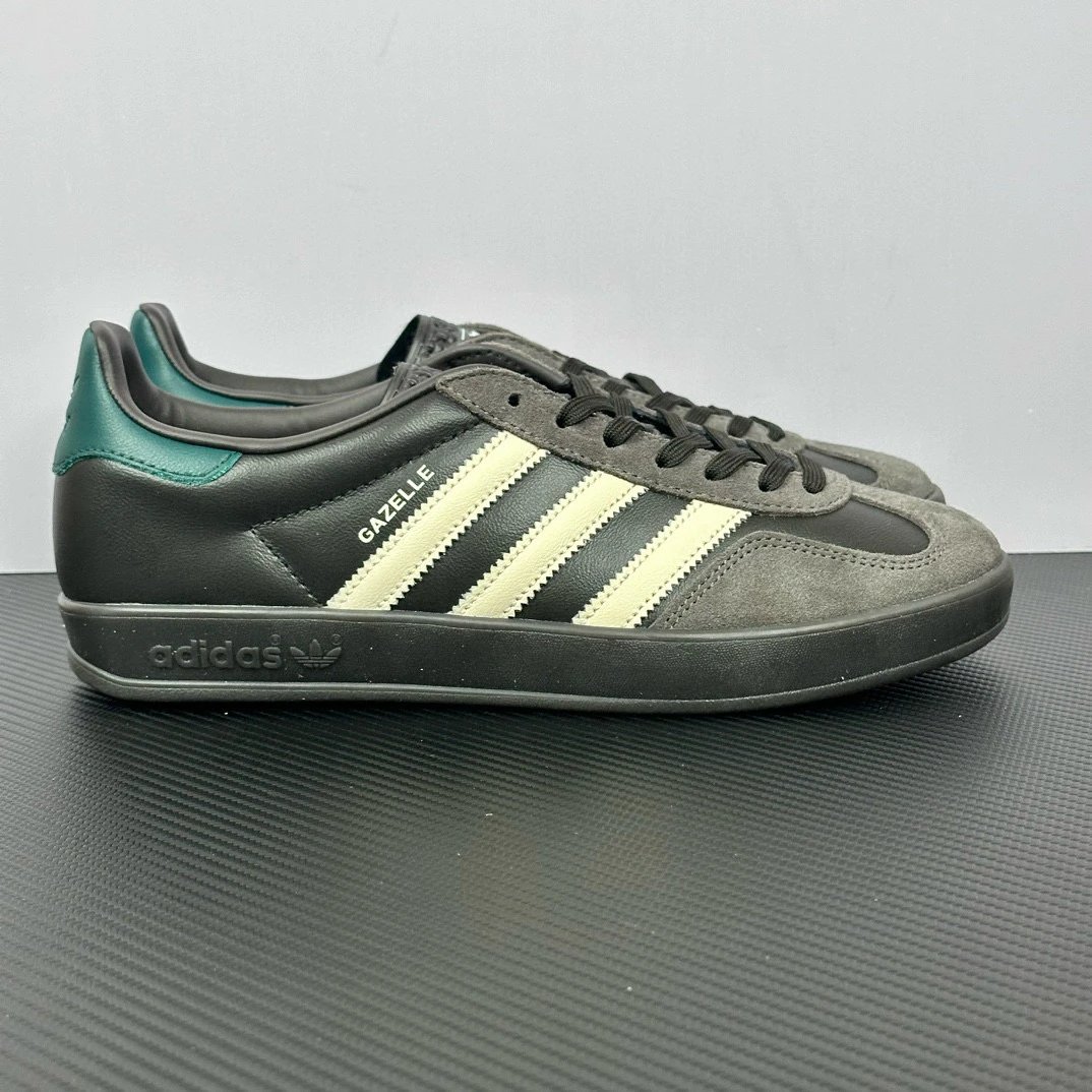 Black Brown IH0374