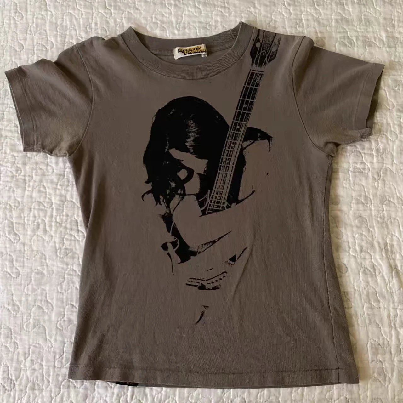 [Guitarist Girl] BDSS Self Directed Conservative Glamour Men's Brown and Grey T-shirt