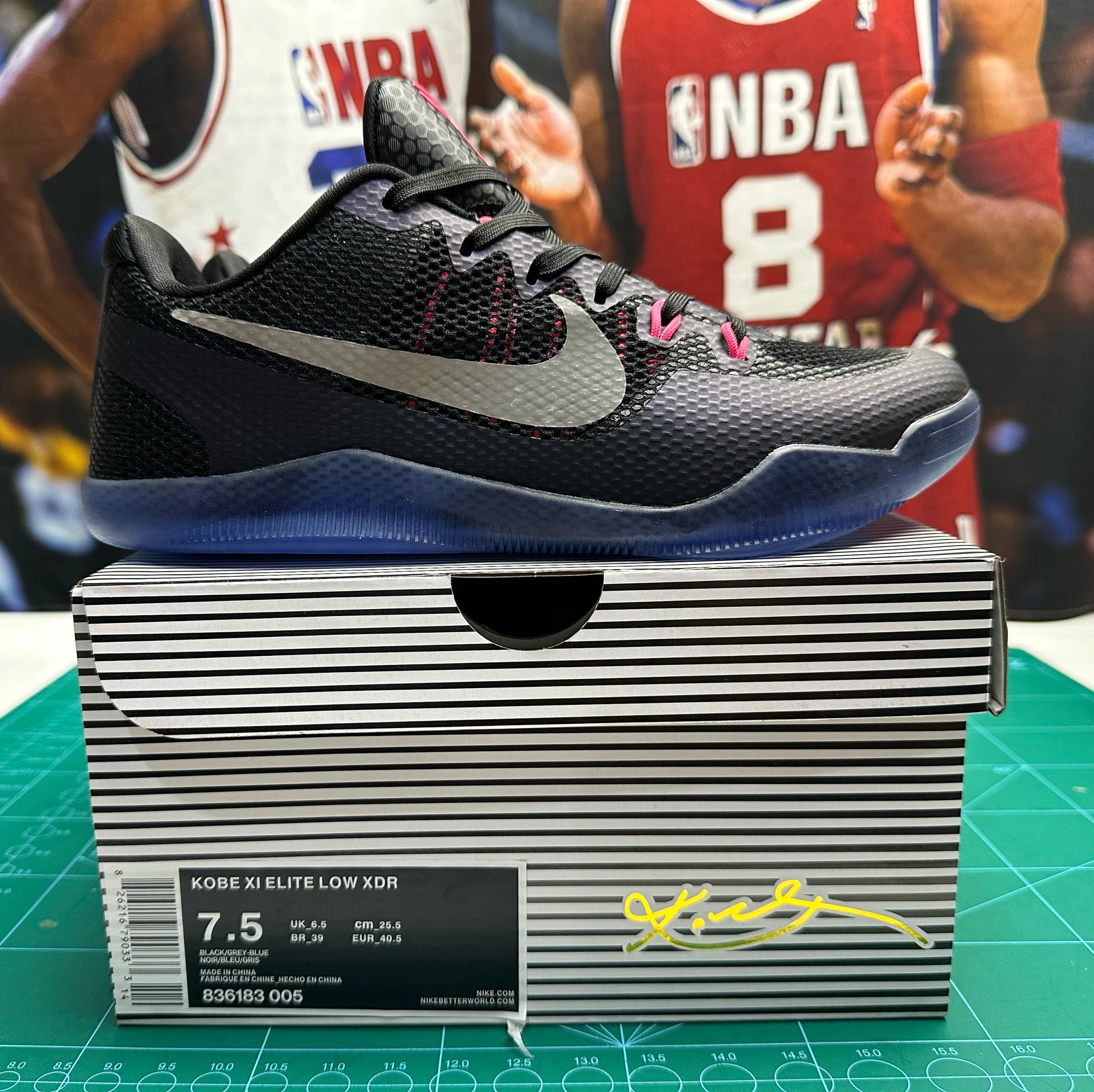 Kobe 11 Black Blue