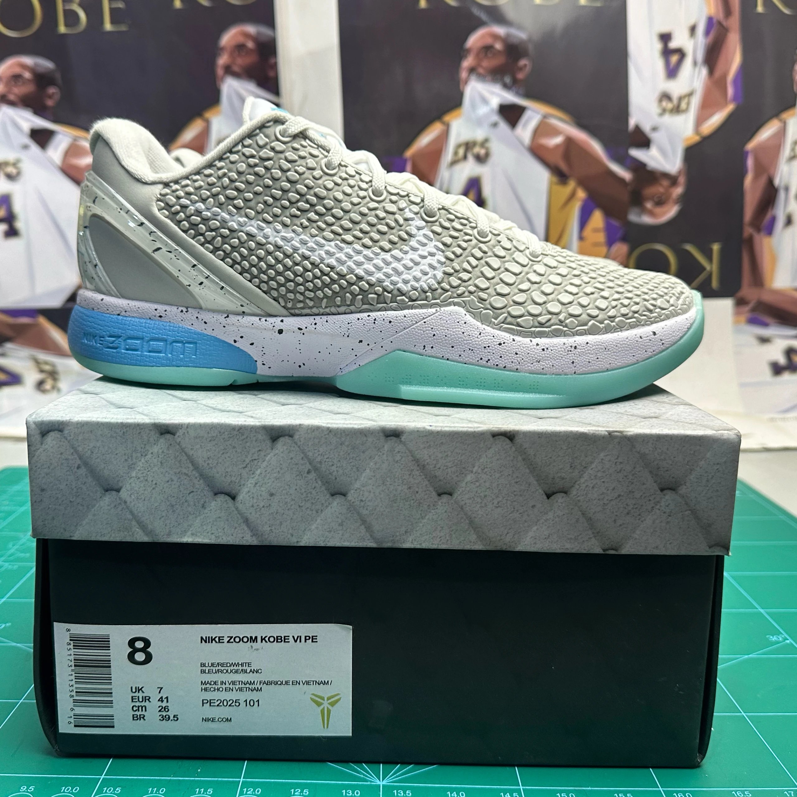 Return to the Future PE White Grey