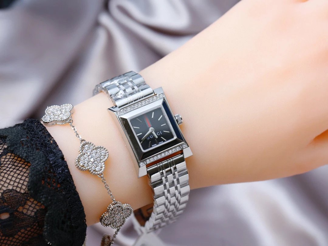 Gucci G-Timeless Square Watch Silver Black Diamond-Encrusted Quartz Watch Watches - 9