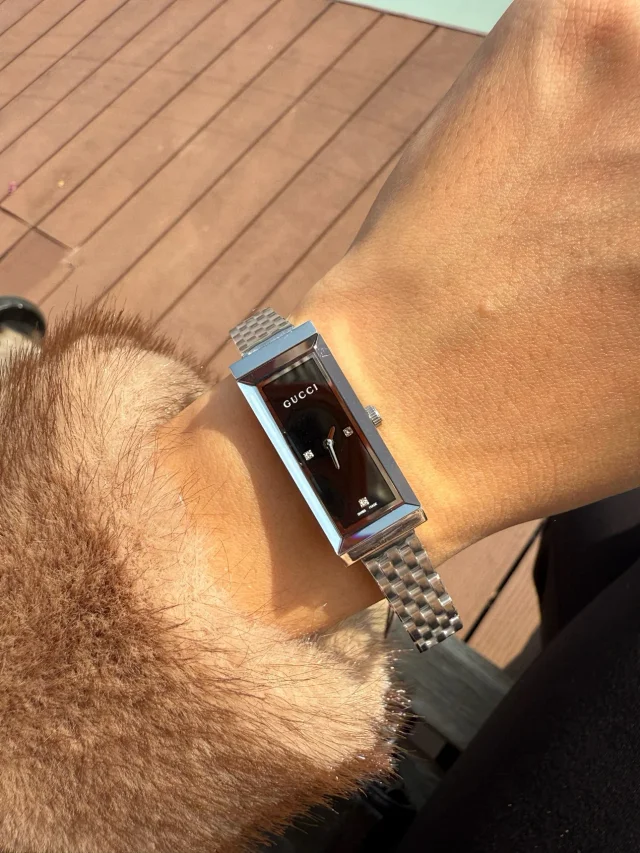 Gucci Watches G-Frame rectangular bracelet watch product detail image 31