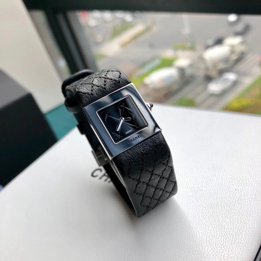 Chanel Premiere Black Quilted Leather Watch Watches - 27