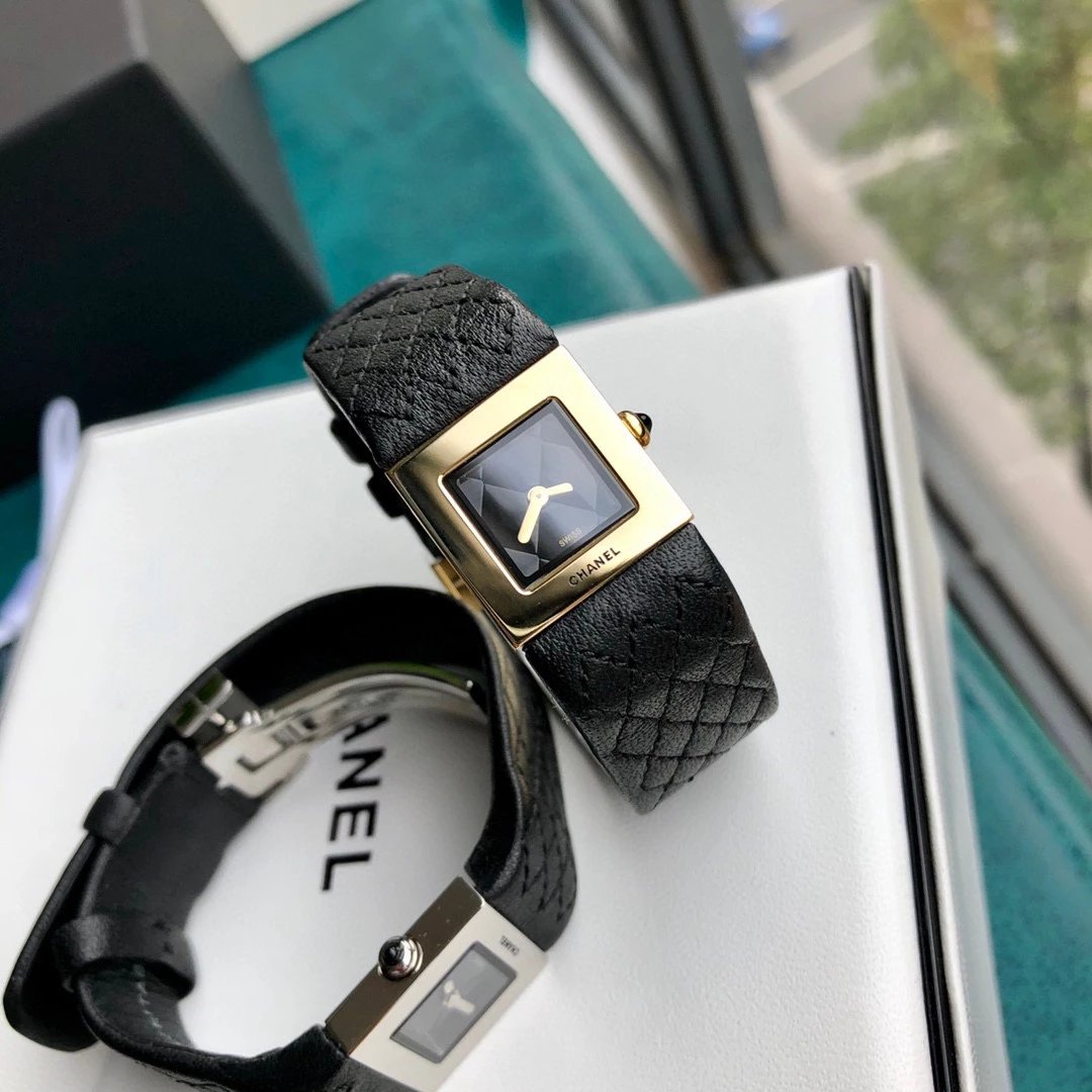 Chanel Premiere Black Quilted Leather Watch Watches - 31
