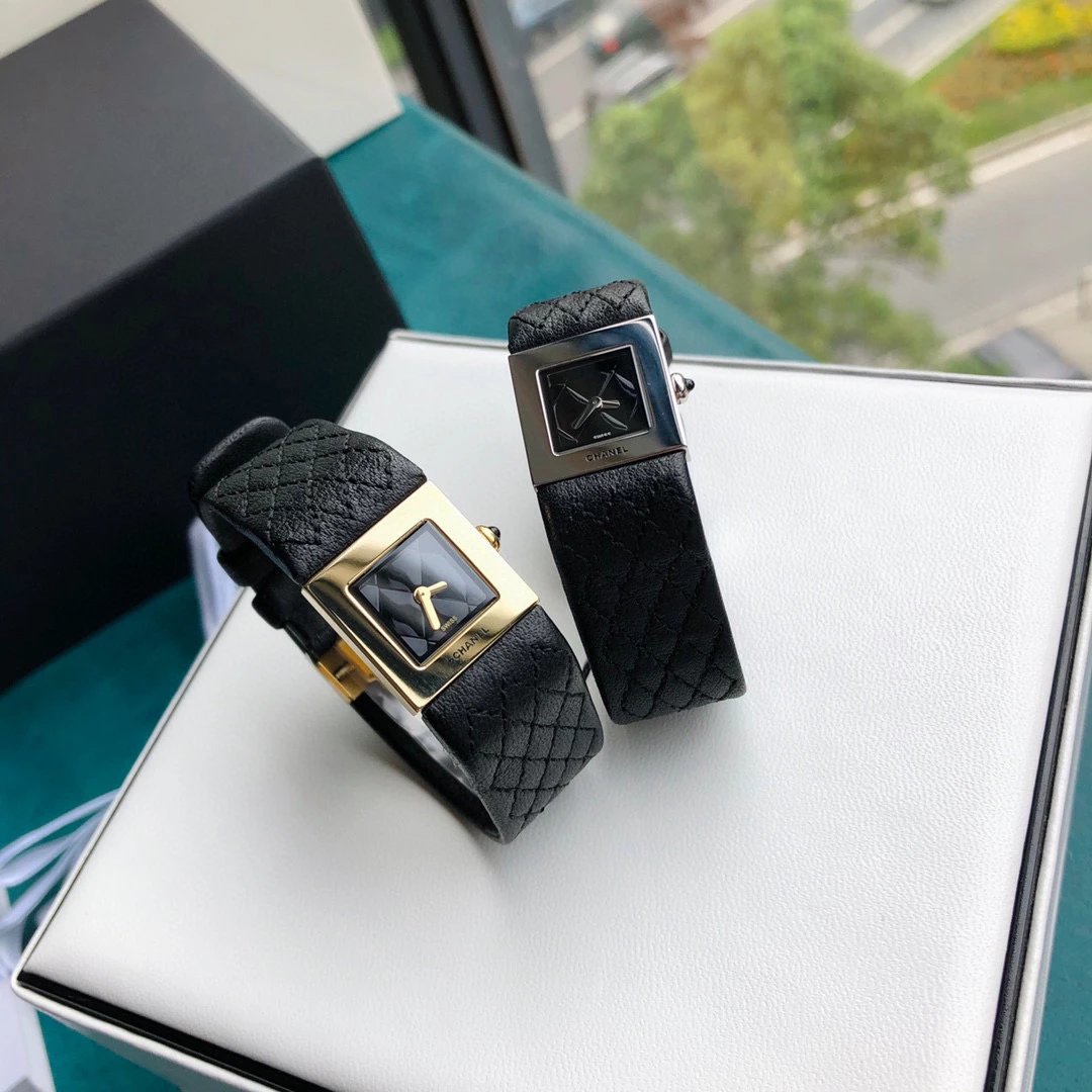 Chanel Premiere Black Quilted Leather Watch Watches - 24