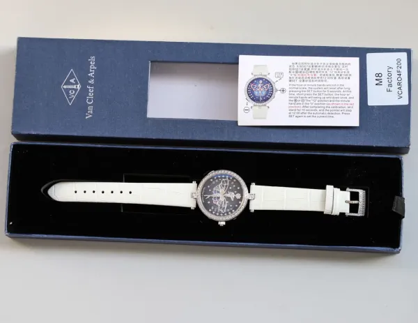 Van Cleef & Arpels Ballerina Watch Deep Blue Mother-of-Pearl Dial with Diamond Bezel and Black Alligator Strap Watches - 10