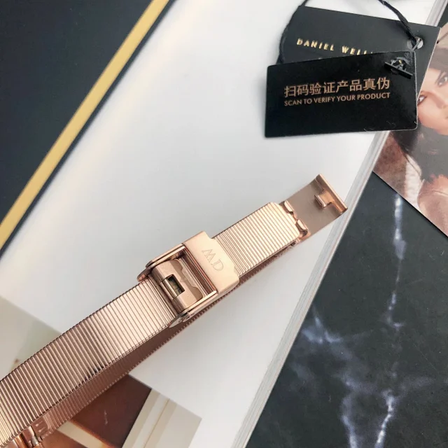 Daniel Wellington Watches Square-case mesh bracelet watch product detail image 22