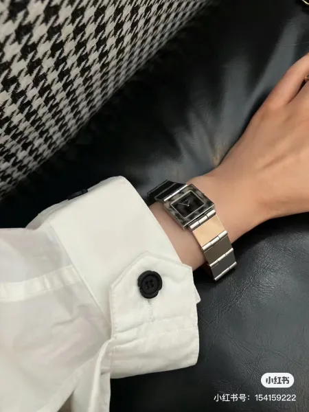 Gucci G-Timeless Square Black Dial Silver Watch Watches - 9