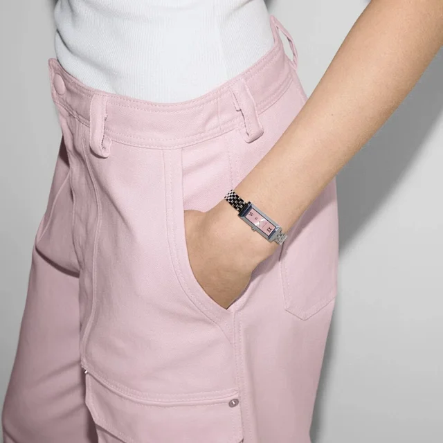Gucci Watches G-Frame rectangular bracelet watch product detail image 4