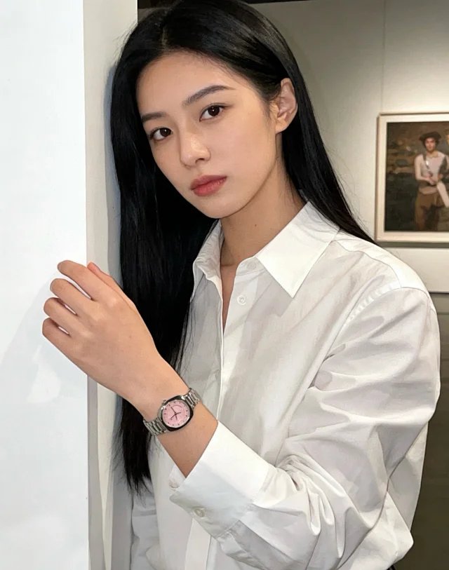 Gucci Watches G-logo dial stainless steel bracelet watch product detail image 3