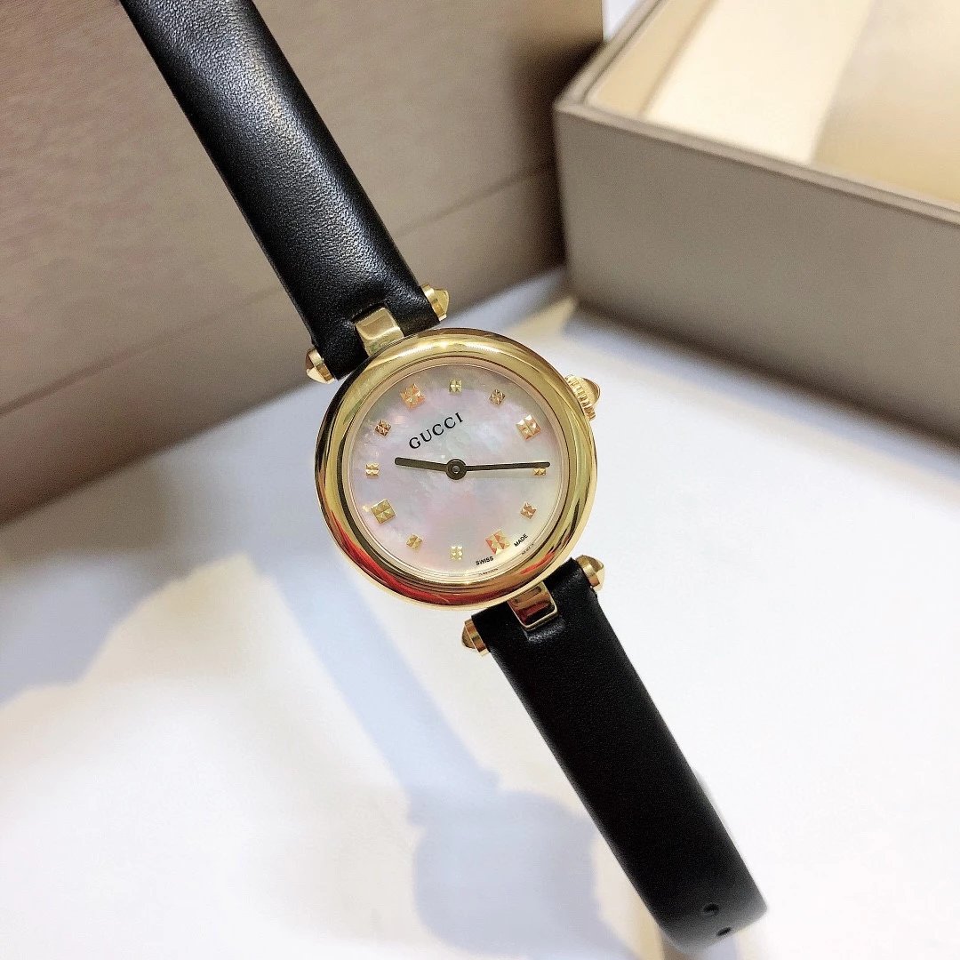 Gucci Classic Black Leather Gold Watch