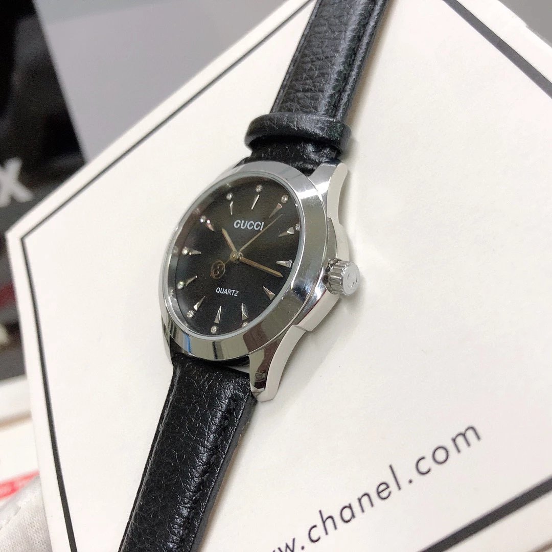 Gucci G-Timeless Mini Green Leather Quartz Watch - 33