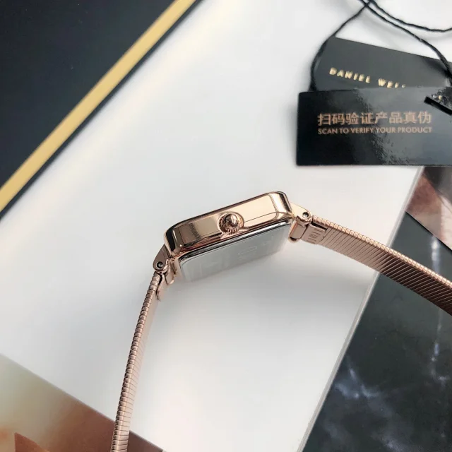 Daniel Wellington Watches Square-case mesh bracelet watch product detail image 20