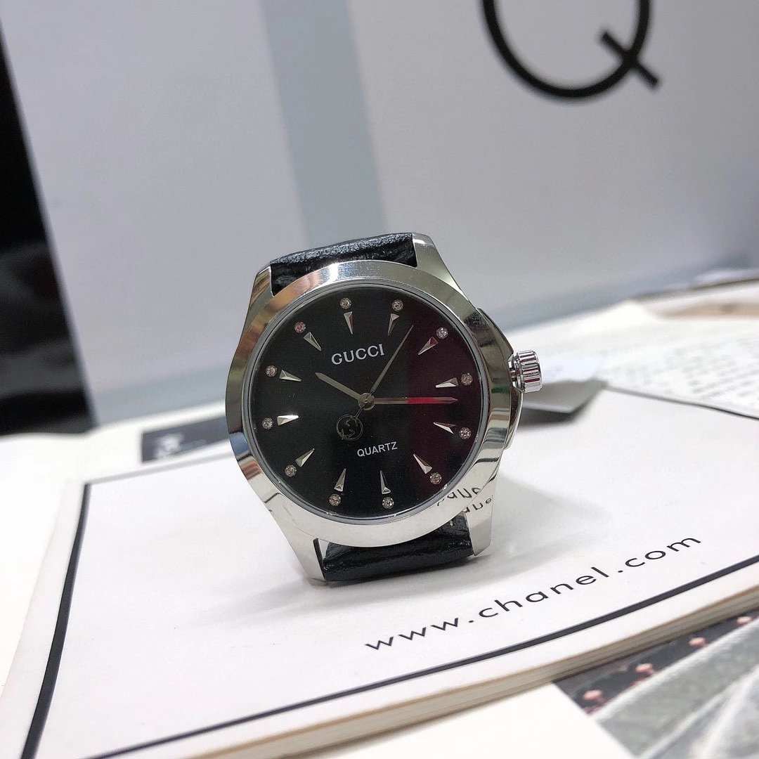 Gucci G-Timeless Mini Green Leather Quartz Watch - 34