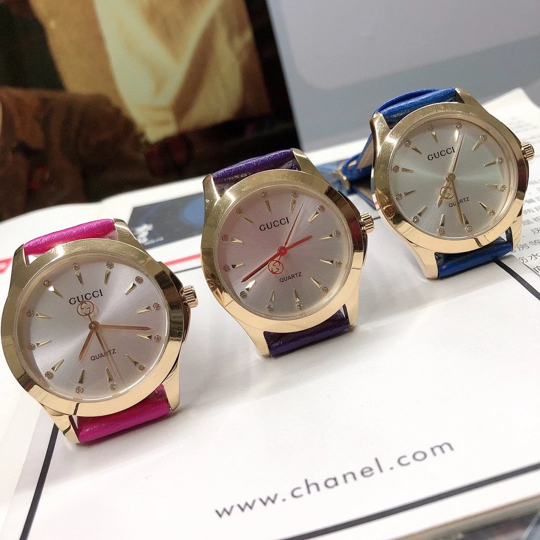 Gucci G-Timeless Mini Green Leather Quartz Watch - 50
