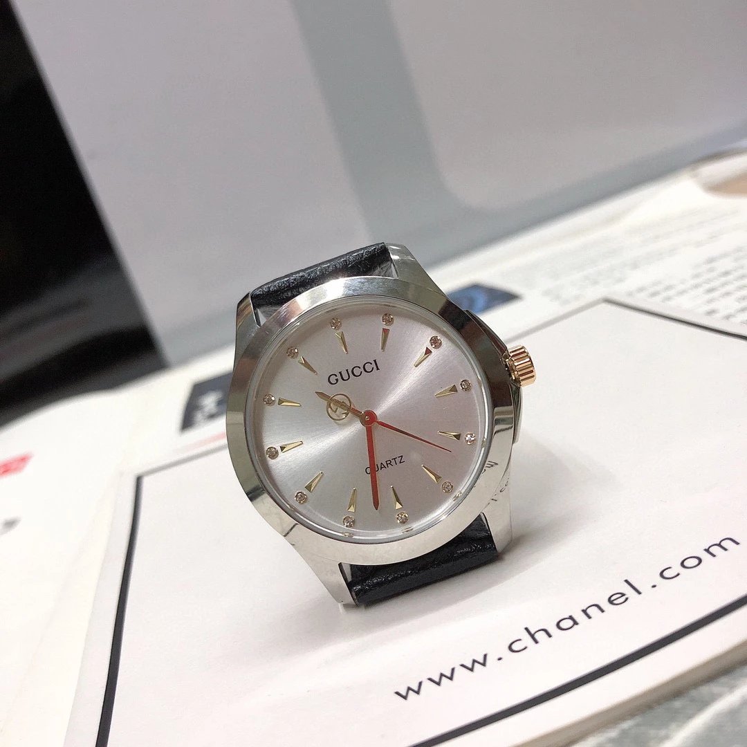 Gucci G-Timeless Mini Green Leather Quartz Watch - 25