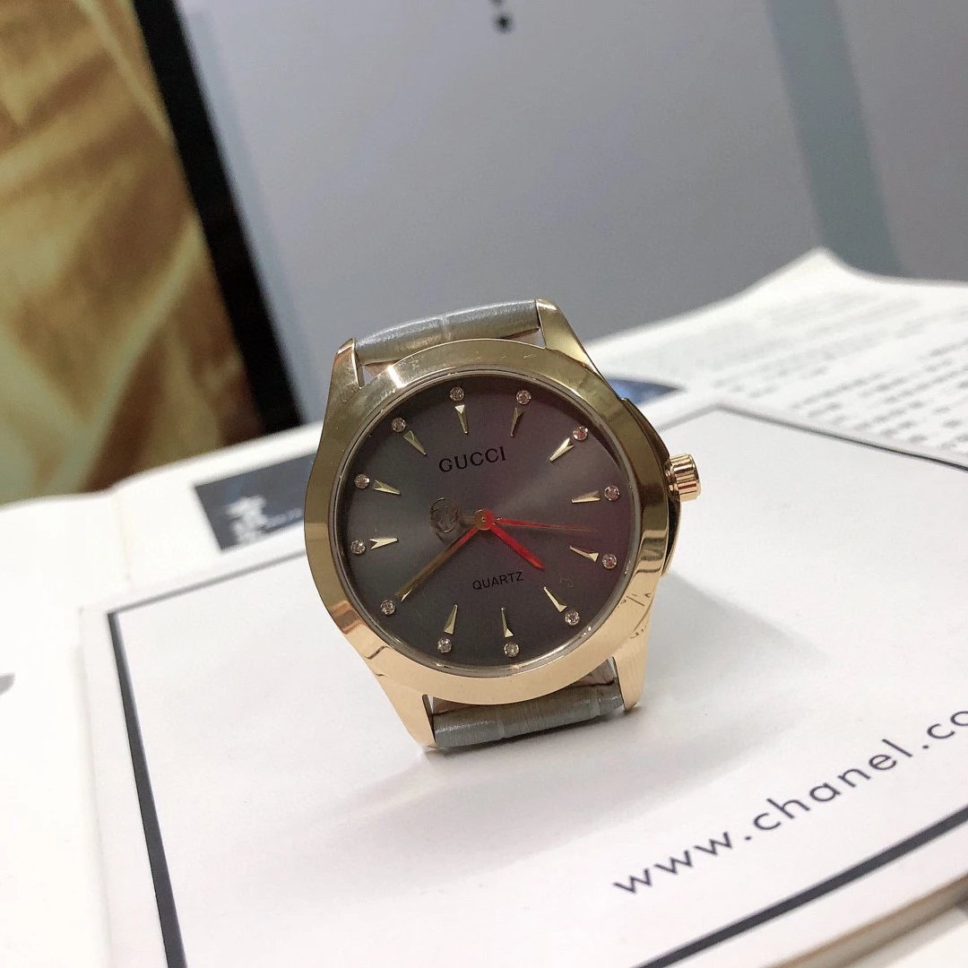 Gucci G-Timeless Mini Green Leather Quartz Watch - 78