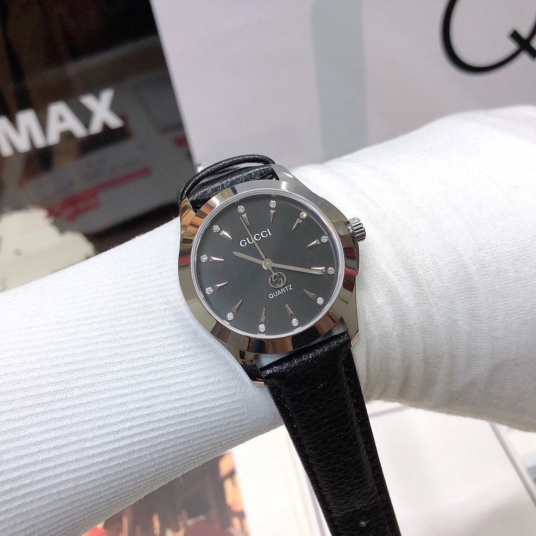 Gucci G-Timeless Mini Green Leather Quartz Watch - 32
