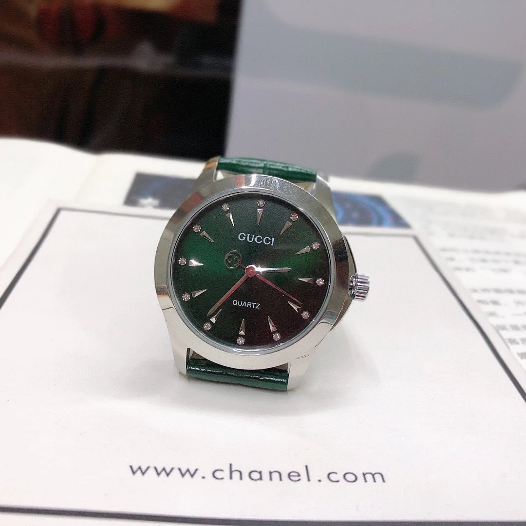 Gucci G-Timeless Mini Green Leather Quartz Watch - 42