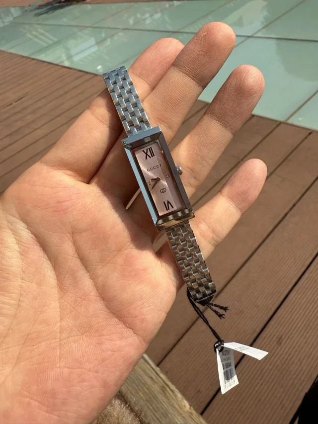 Gucci Watches G-Frame rectangular bracelet watch product detail image 18