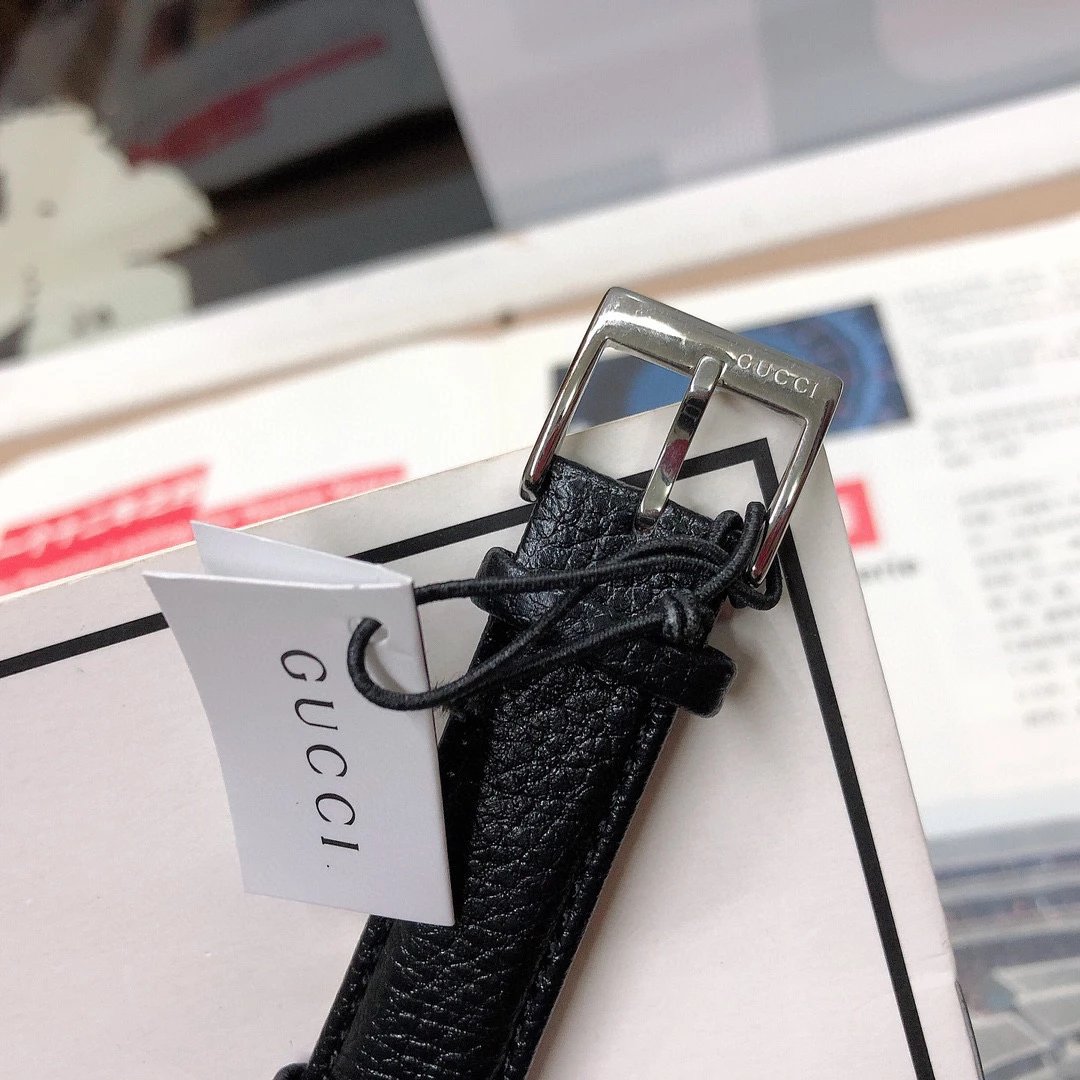 Gucci G-Timeless Mini Green Leather Quartz Watch - 36