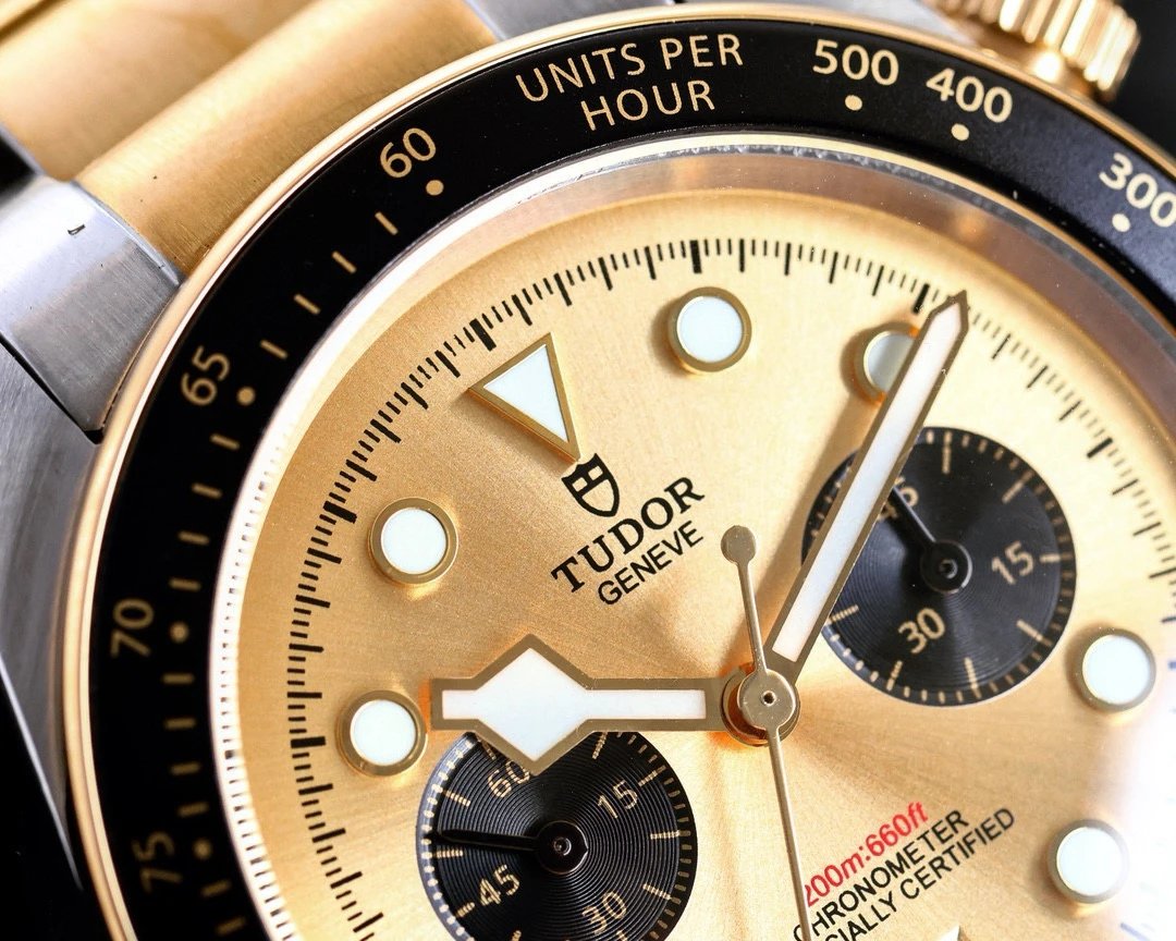 Design Tudor Black Bay Chrono S&G Gold Beige Dial Mechanical Watch Watches - 59