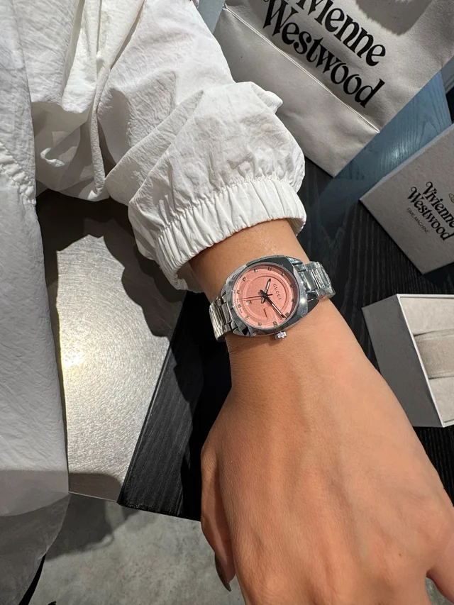 Gucci Watches G-logo dial stainless steel bracelet watch product detail image 58
