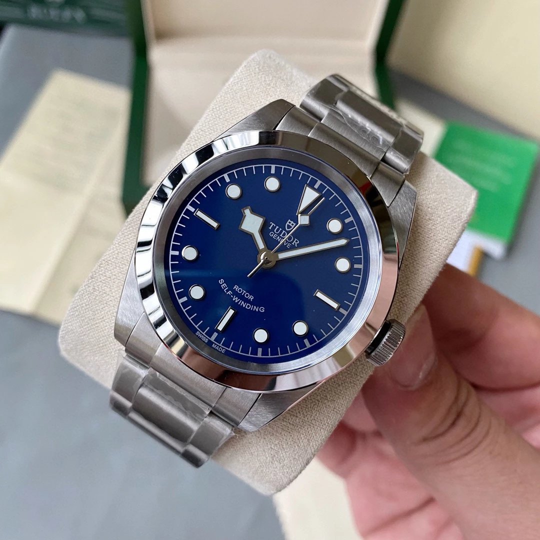 Tudor Black Bay Blue