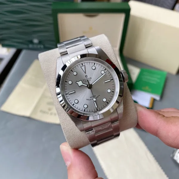 Design Tudor Black Bay 36mm Black Dial Stainless Steel Mechanical Watch Watches - 12