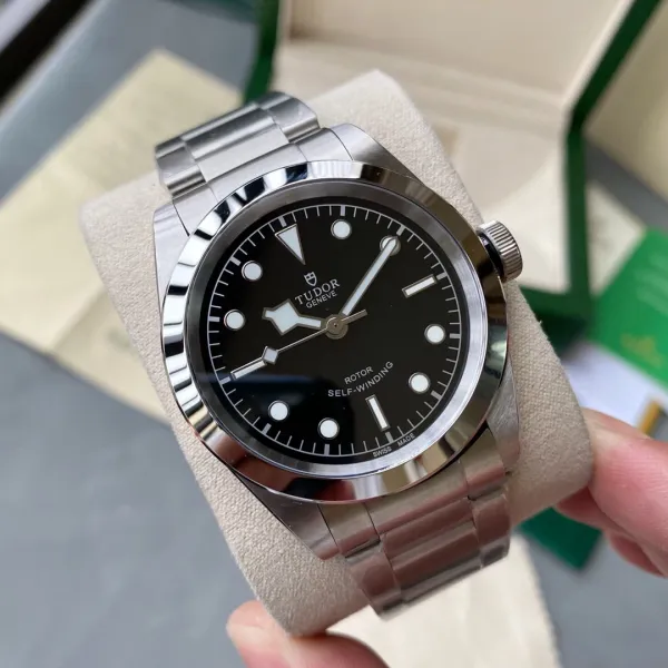 Design Tudor Black Bay 36mm Black Dial Stainless Steel Mechanical Watch Watches - 5