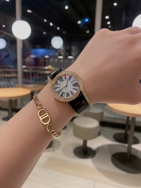 Design Piaget Limelight Gala Rose Gold Diamond-Set Black Leather Watch Watches - 41