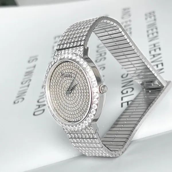 Design Piaget Possession Diamond-Encrusted White Gold Watch Watches - 15