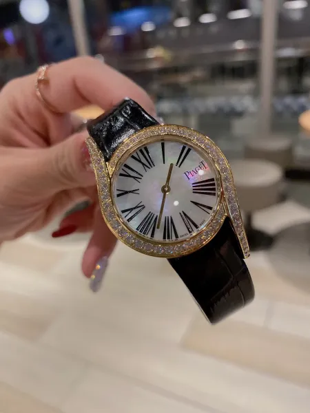 Design Piaget Limelight Gala Rose Gold Diamond-Set Black Leather Watch Watches - 33