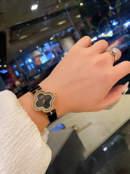 Van Cleef & Arpels Alhambra Black Dial Rose Gold Diamond Watch Watches - 7