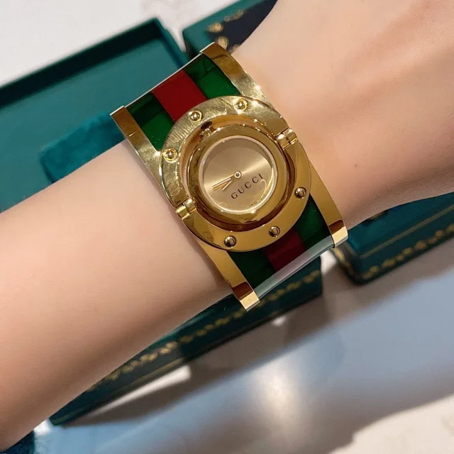 Gucci Watches Green and Red Striped Bracelet Watch product detail image 28