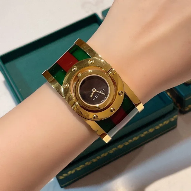 Gucci Watches Green and Red Striped Bracelet Watch product detail image 26