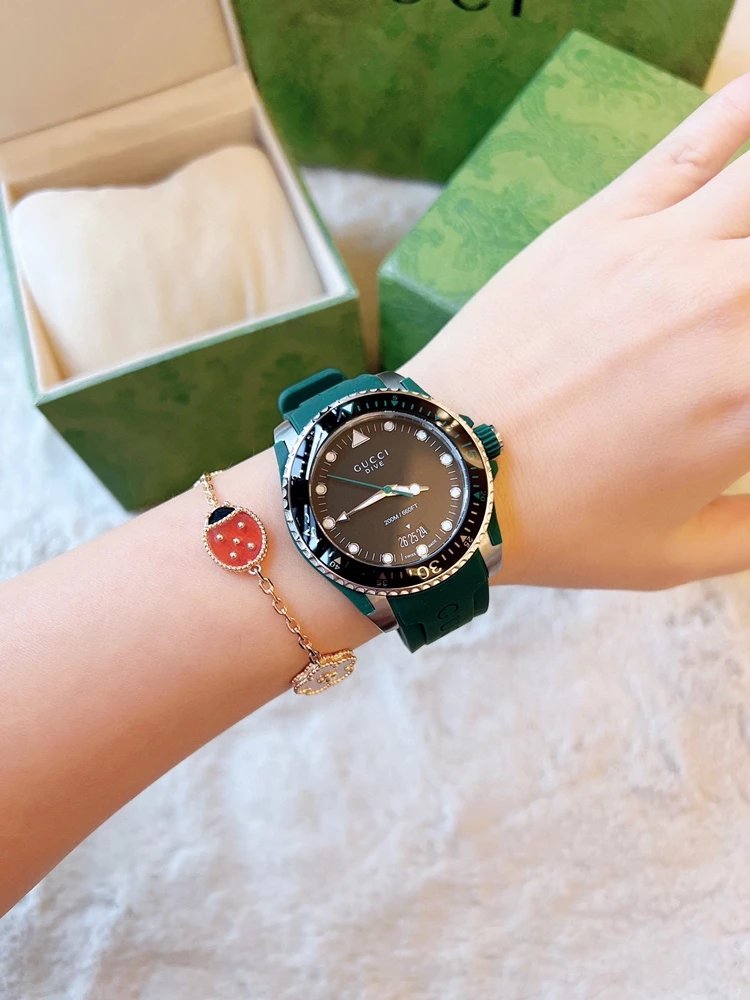 Gucci Watches Dive Silicone Strap Watch image 7