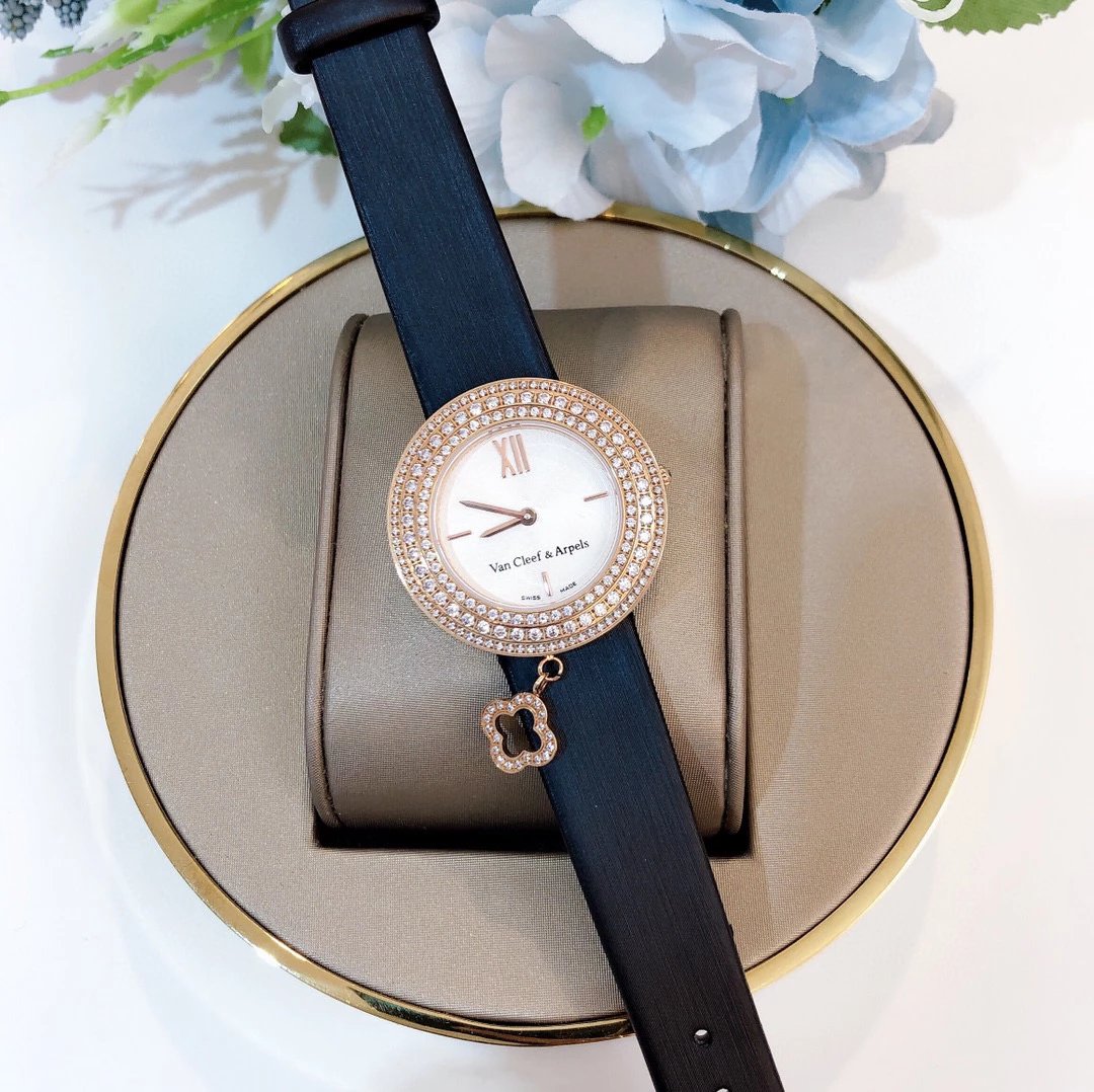 Van Cleef & Arpels Alhambra Diamond-Set Black Dial Watch Watches - 13