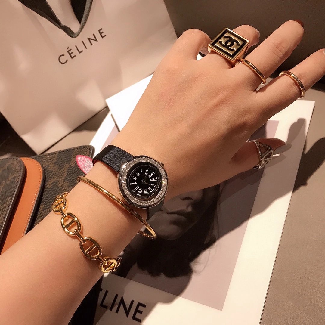 Design Piaget Possession White Strap Rose Gold Diamond Bezel Quartz Watch Watches - 36