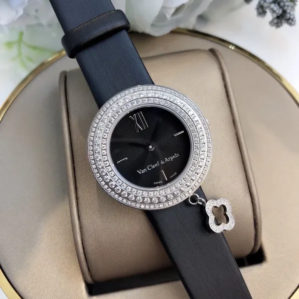 Van Cleef & Arpels Alhambra Diamond-Set Black Dial Watch Watches - 24