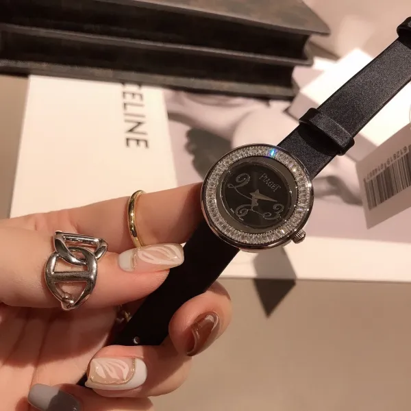Design Piaget Possession White Strap Rose Gold Diamond Bezel Quartz Watch Watches - 35