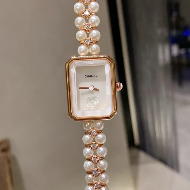 Chanel Watches Rectangular Camellia Dial Pearl Bracelet Watch product detail image 16