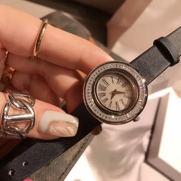 Design Piaget Possession White Strap Rose Gold Diamond Bezel Quartz Watch Watches - 44