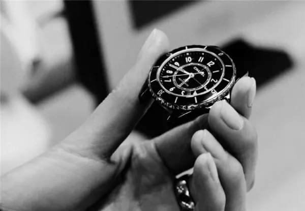 Chanel J12 White Ceramic Automatic Watch Watches - 9