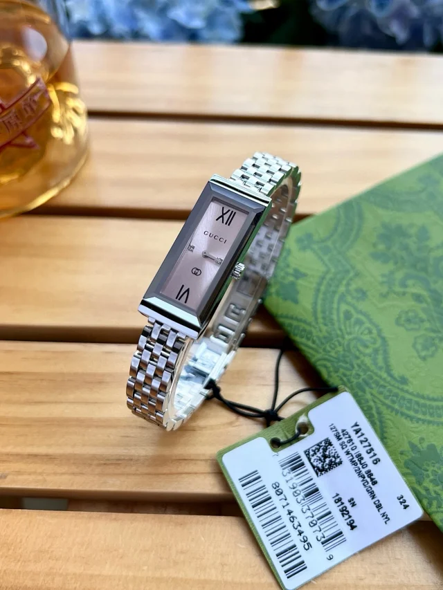 Gucci Watches G-Frame rectangular bracelet watch product detail image 8